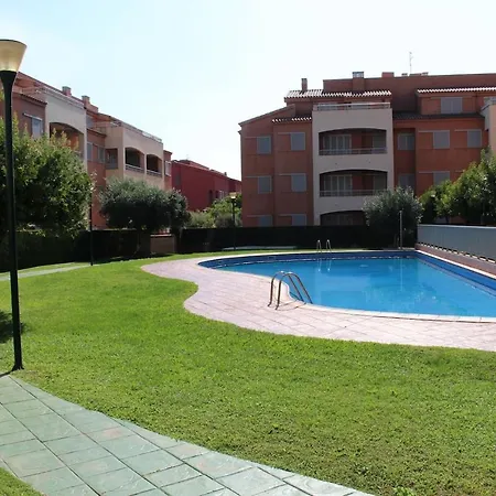 Planta Baja Acceso Directo Piscina Apartment *